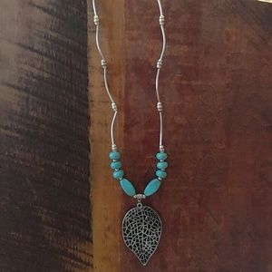 Turquois w/Leaf Necklace